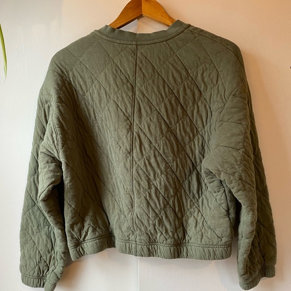 Free With A Purchase Women’s Skinny Jeans Sweater Zip Up - Picture 2 of 15